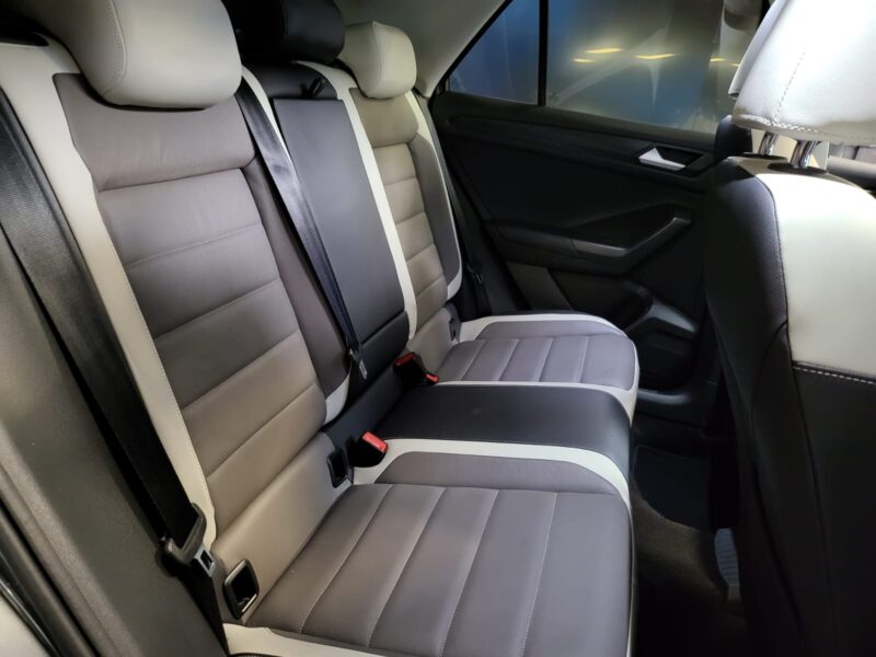 VOLKSWAGEN T-ROC 2.0 TDi 150cv 4-MOTION 4x4 CARAT EXCLUSIVE DSG7 TOIT OUVRANT / VIRTUAL COCKPIT / CA