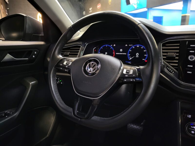 VOLKSWAGEN T-ROC 2.0 TDi 150cv 4-MOTION 4x4 CARAT EXCLUSIVE DSG7 TOIT OUVRANT / VIRTUAL COCKPIT / CA