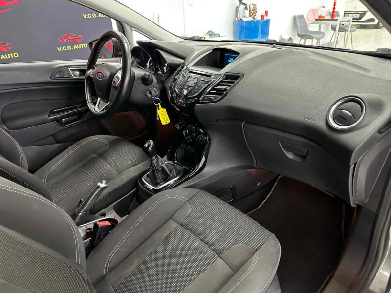 FORD FIESTA 1.5 TDCi 95 Titanium