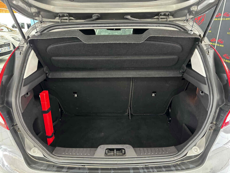 FORD FIESTA 1.5 TDCi 95 Titanium