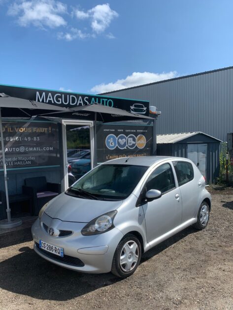 TOYOTA AYGO 