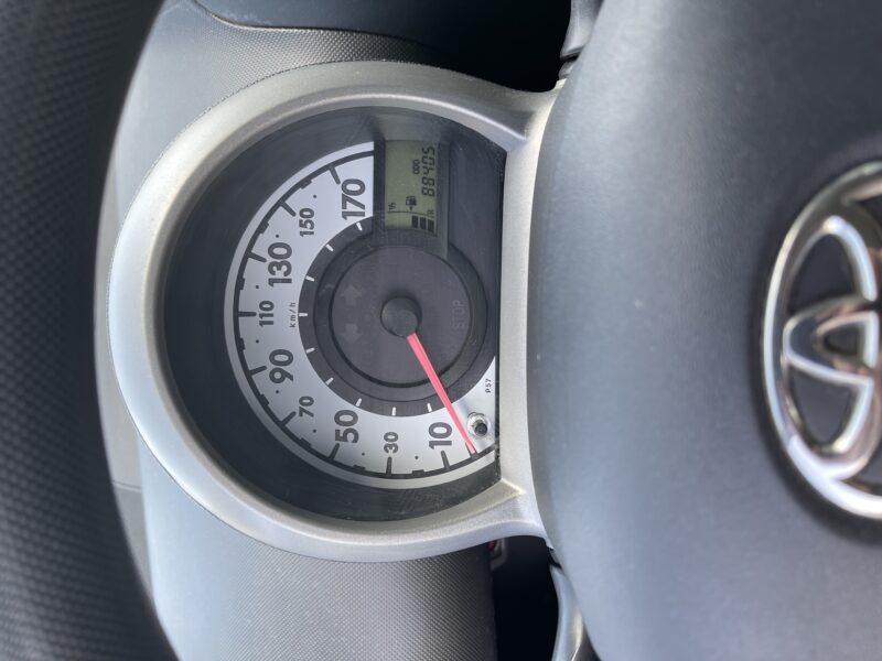 TOYOTA AYGO 1.0 VVT-I 68ch DYNAMIC 5P ESSENCE - CLIM