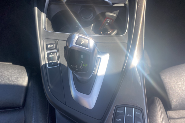 B.M.W. Serie 2 218d LUXURY Cabriolet 150ch