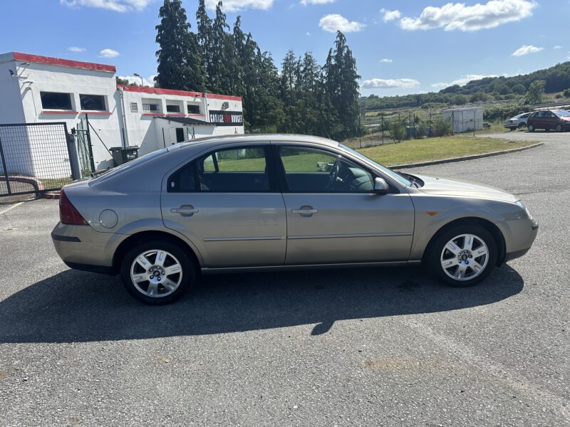 FORD MONDEO 2003
