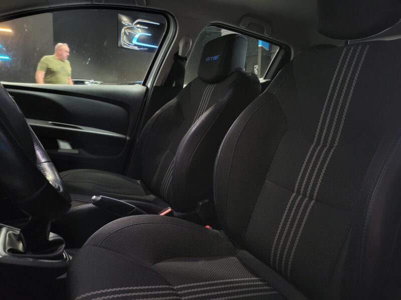 1.5 dCi 90cv GT LINE / CAMERA  AR / REGULATEUR 