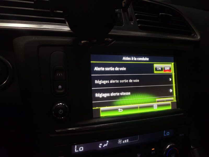 1.5 dCi 110cv INTENS / TOIT OUVRANT / CAMERA AR