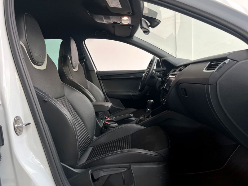 SKODA OCTAVIA III 2.0 TDI RS 4x4