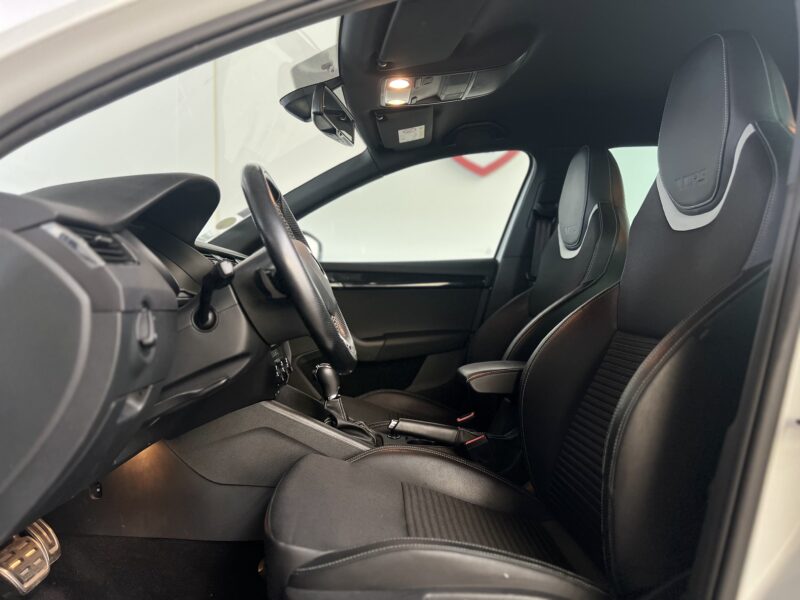 SKODA OCTAVIA III 2.0 TDI RS 4x4