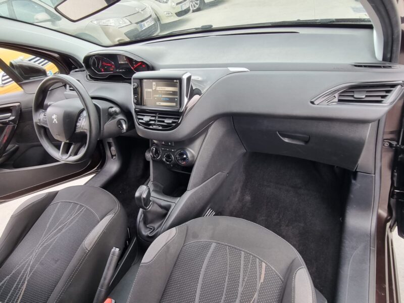 PEUGEOT 208 1.6 HDi 92 Active