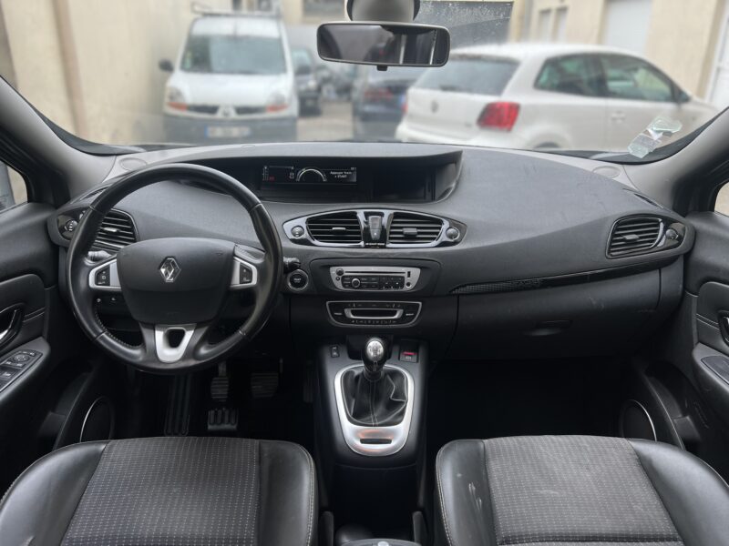 RENAULT SCÉNIC III 2013