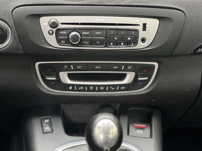 RENAULT SCÉNIC III 2013