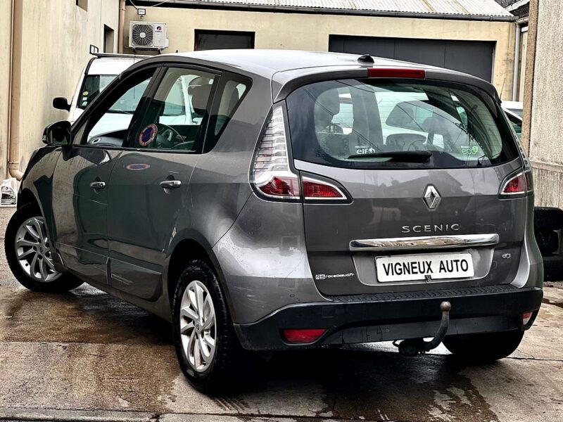 RENAULT SCÉNIC III 2013