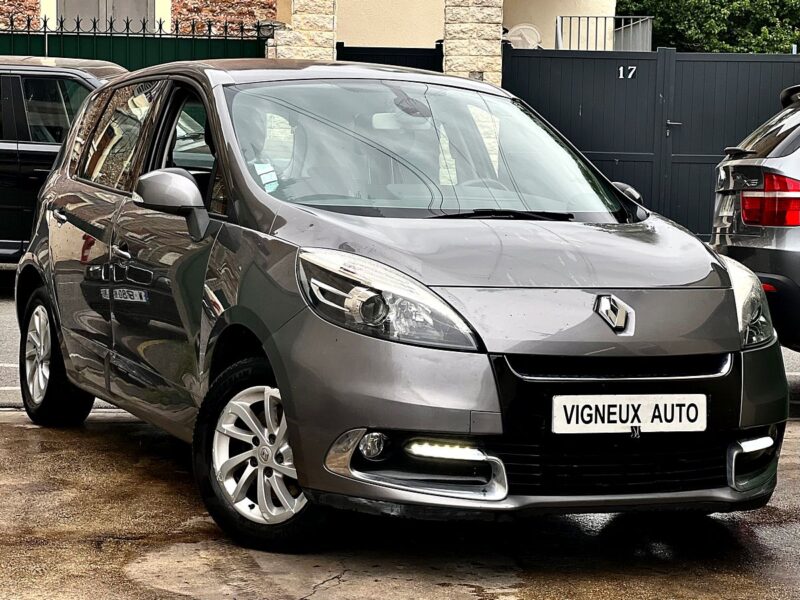 RENAULT SCÉNIC III 2013