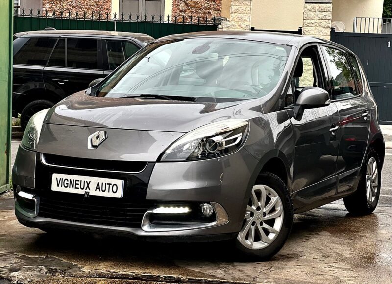 RENAULT SCÉNIC III 2013
