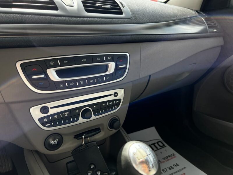 RENAULT MEGANE III 2010