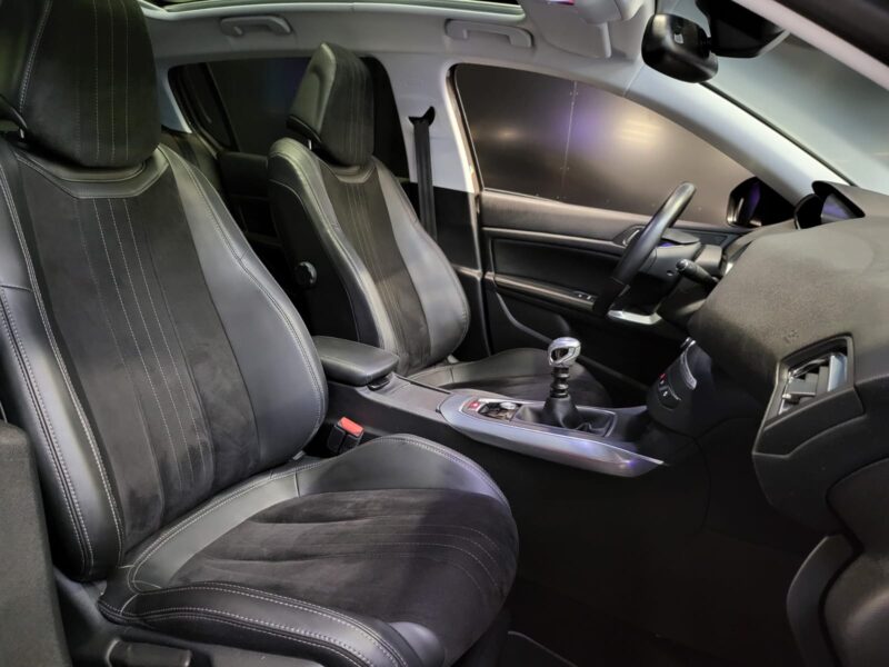 PEUGEOT 308 II 1.2 Puretech 130cv FELINE /TOIT PANO+CAMERA+GPS/