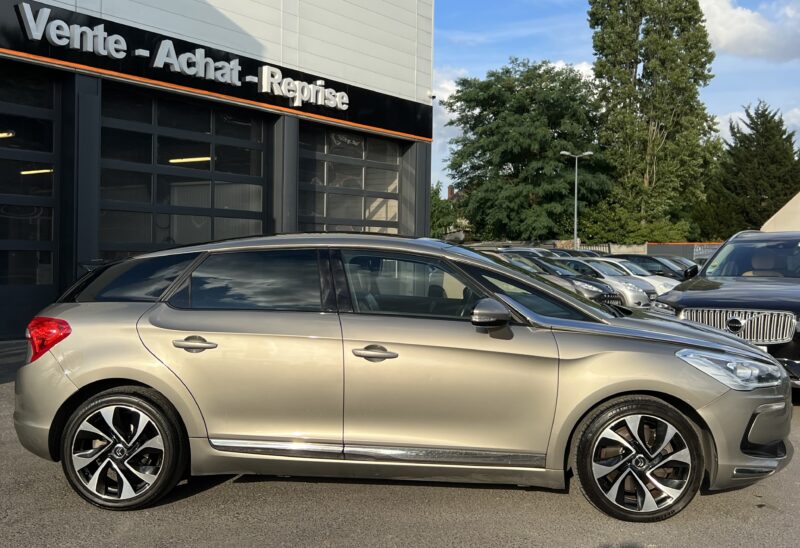 CITROEN DS5 2.0 HDI 163 Cv LUXE / TOIT PANO GPS CUIR CAMERA ATTELAGE - Garantie1an