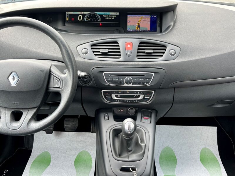 RENAULT SCENIC 3 III 1.6 110 CV BIO ETHANOL E85 / 1ERE MAIN ENTRETIEN COMPLET RENAULT - Garantie1an