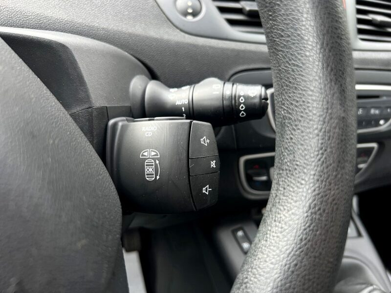 RENAULT SCENIC 3 III 1.6 110 CV BIO ETHANOL E85 / 1ERE MAIN ENTRETIEN COMPLET RENAULT - Garantie1an