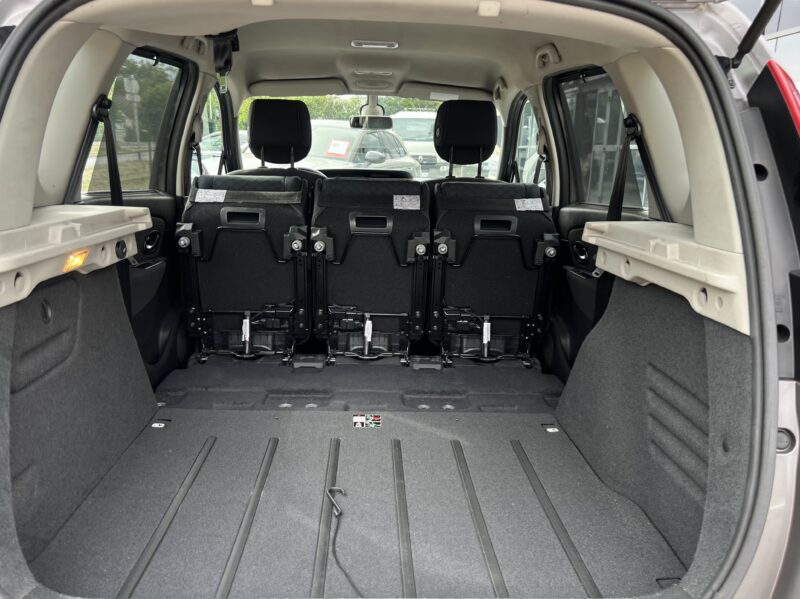 RENAULT SCENIC 3 III 1.6 110 CV BIO ETHANOL E85 / 1ERE MAIN ENTRETIEN COMPLET RENAULT - Garantie1an