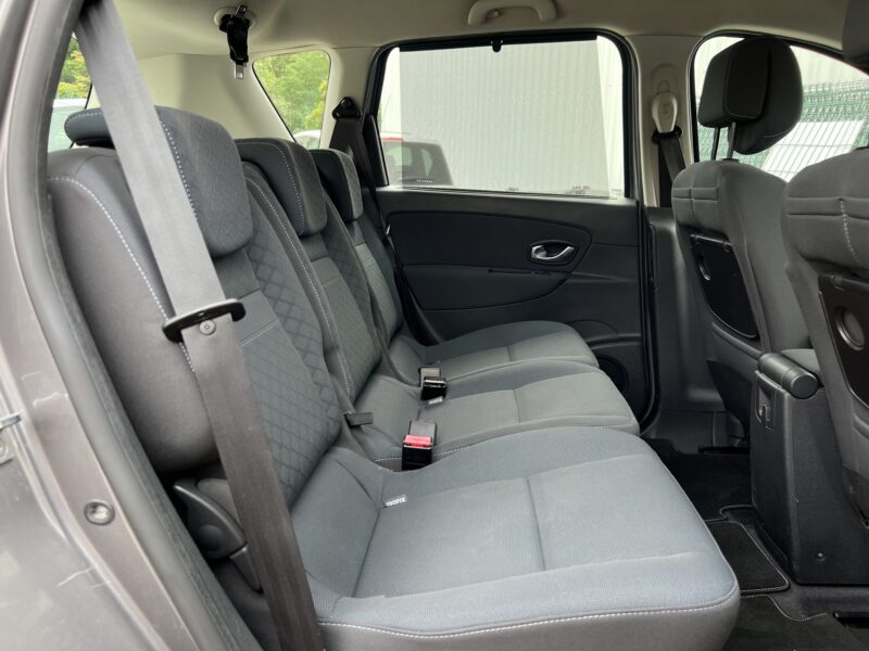 RENAULT SCENIC 3 III 1.6 110 CV BIO ETHANOL E85 / 1ERE MAIN ENTRETIEN COMPLET RENAULT - Garantie1an