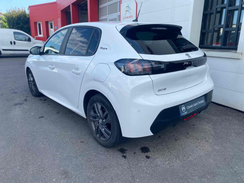 PEUGEOT 208 1.2 PureTech 100 STYLE 2021