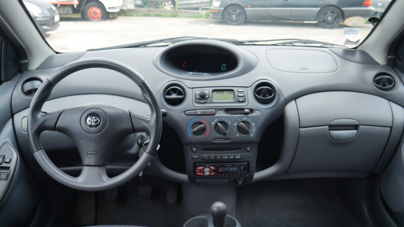 TOYOTA YARIS 1.0 WANADOO 5P