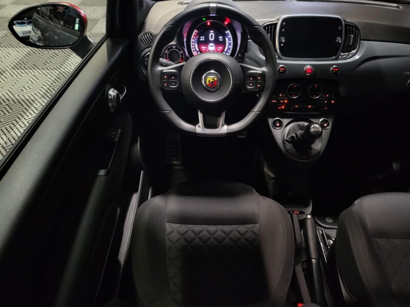 FIAT 500 ABARTH 595 1.4 T-JET 145cv BVM5 // TOIT OUVRANT/PHARE LED/SYSTEME UCONNECT