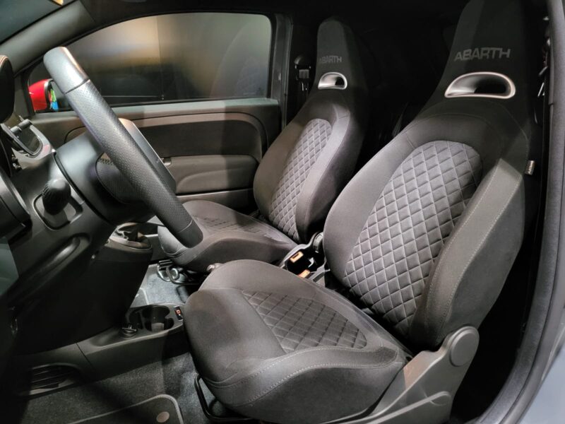 FIAT 500 ABARTH 595 1.4 T-JET 145cv BVM5 // TOIT OUVRANT/PHARE LED/SYSTEME UCONNECT