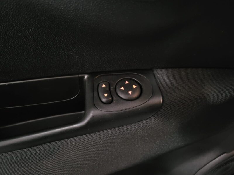 FIAT 500 ABARTH 595 1.4 T-JET 145cv BVM5 // TOIT OUVRANT/PHARE LED/SYSTEME UCONNECT