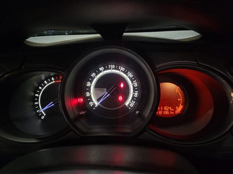 CITROEN C3 II 1.2 VTi 82cv MusicBox 1ère Main // HISTORIQUE D'ENTRETIEN/CAMERA DE RECUL/BLUETOOTH