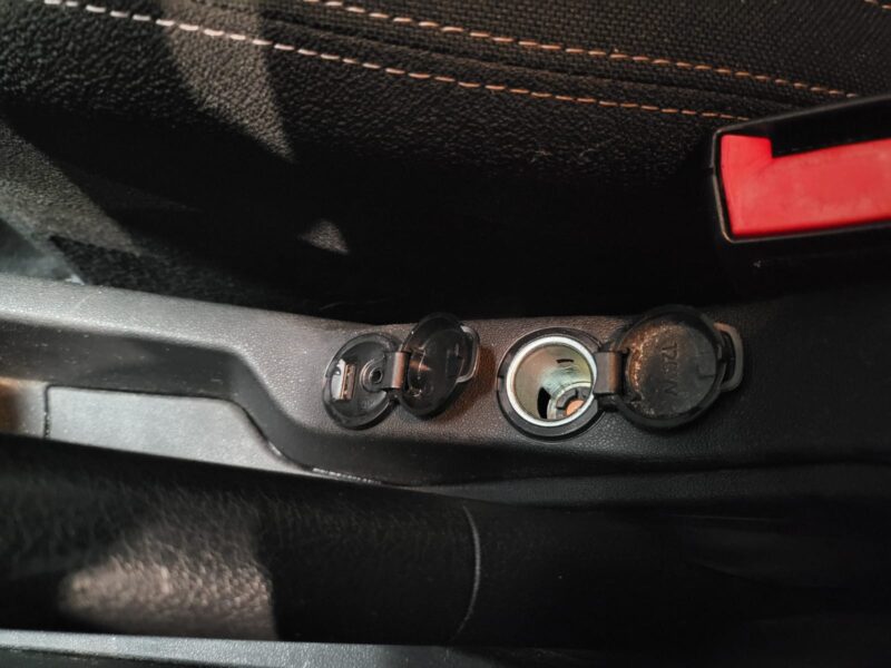 CITROEN C3 II 1.2 VTi 82cv MusicBox 1ère Main // HISTORIQUE D'ENTRETIEN/CAMERA DE RECUL/BLUETOOTH