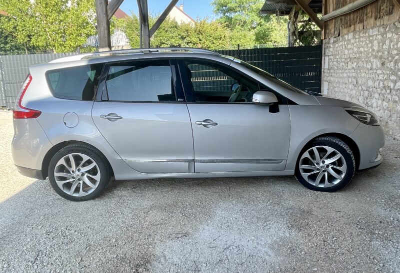 RENAULT SCÉNIC III 2014