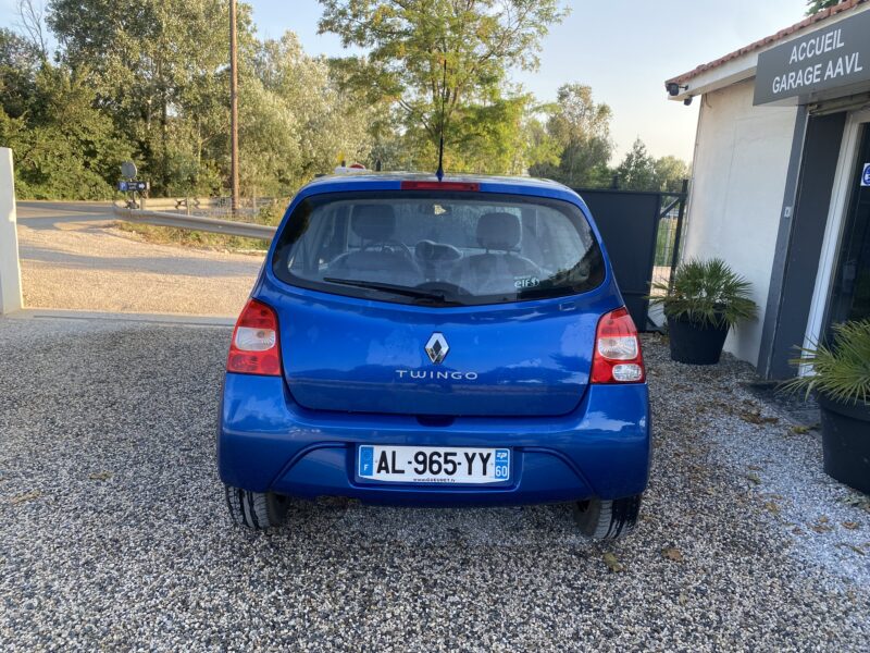 RENAULT TWINGO II 2007