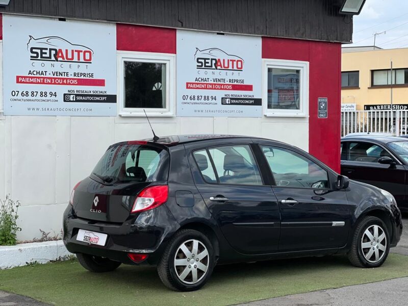 RENAULT CLIO III 2010