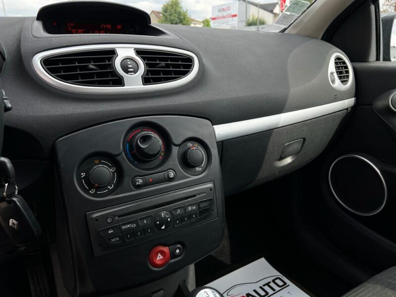 RENAULT CLIO III 2010