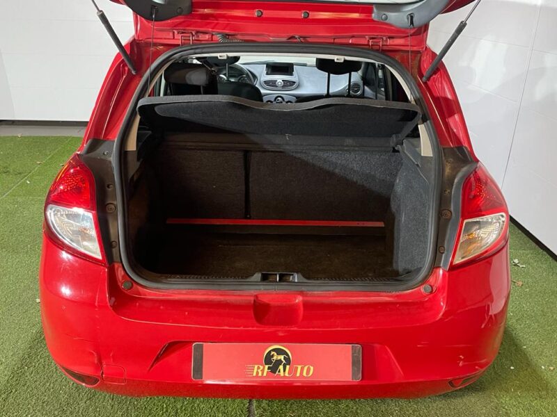 RENAULT CLIO III 2012