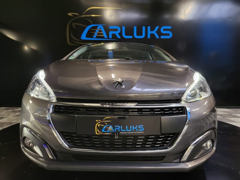 PEUGEOT 208 I 1.2 PureTech 82cv SIGNATURE /GPS+REGULATEUR+AIDE AU PARKING+CARPLAY/ 2018