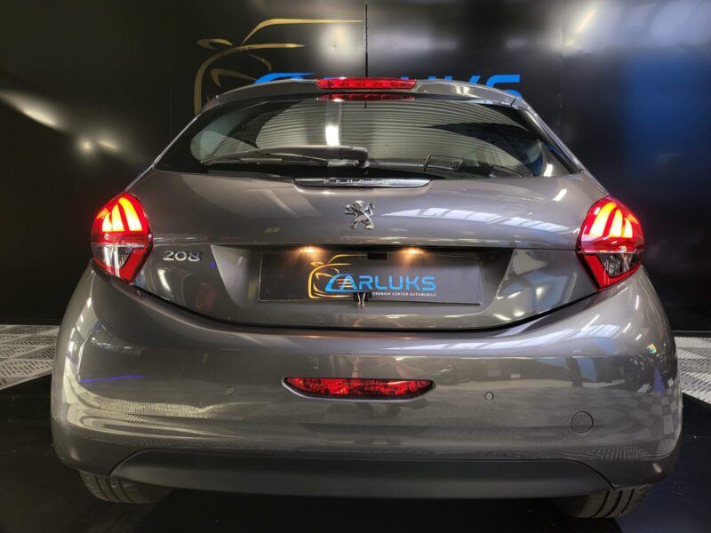 PEUGEOT 208 I 1.2 PureTech 82cv SIGNATURE /GPS+REGULATEUR+AIDE AU PARKING+CARPLAY/ 2018