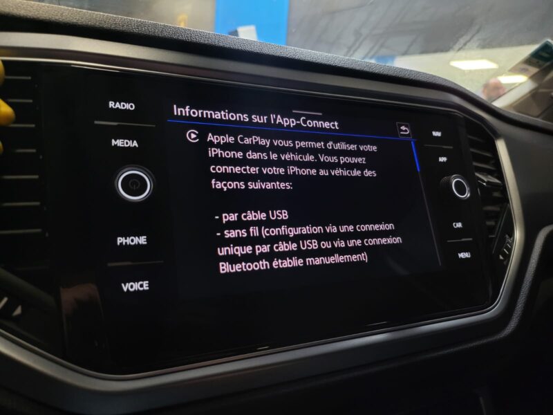 VOLKSWAGEN T-ROC 1.0 TSI 110CH ACTIVE / VIRTUAL COCKPIT + APPLE CARPLAY + CAMERA + FULL LED