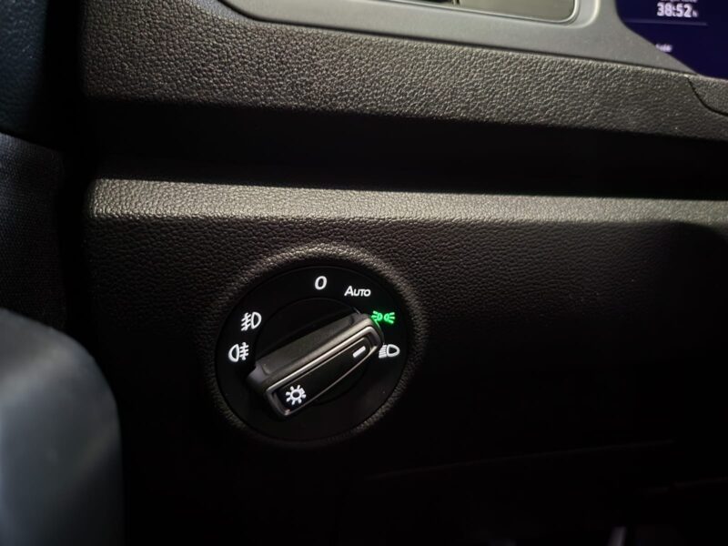 VOLKSWAGEN T-ROC 1.0 TSI 110CH ACTIVE / VIRTUAL COCKPIT + APPLE CARPLAY + CAMERA + FULL LED