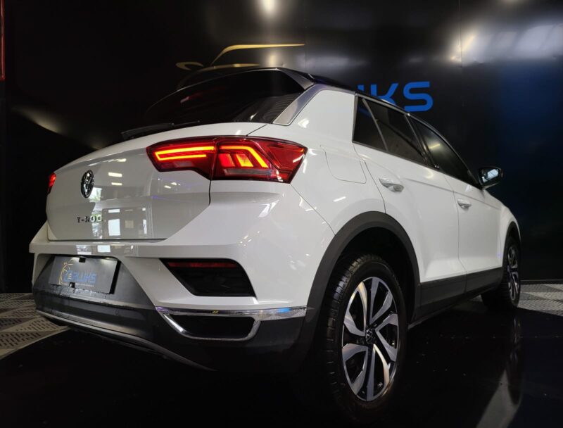 VOLKSWAGEN T-ROC 1.0 TSI 110CH ACTIVE / VIRTUAL COCKPIT + APPLE CARPLAY + CAMERA + FULL LED