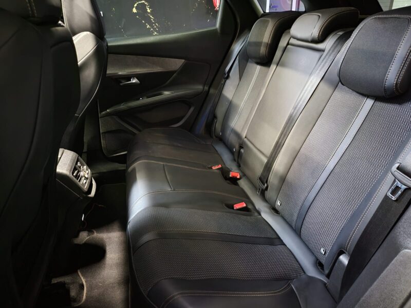 PEUGEOT 3008 HYbrid H4 225cv GT PACK / PACK CITY II 1ER MAIN TOIT OUVRANT / CARPLAY