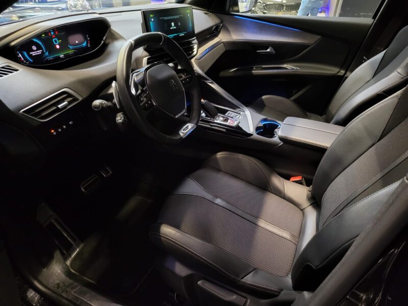 PEUGEOT 3008 HYbrid H4 225cv GT PACK / PACK CITY II 1ER MAIN TOIT OUVRANT / CARPLAY