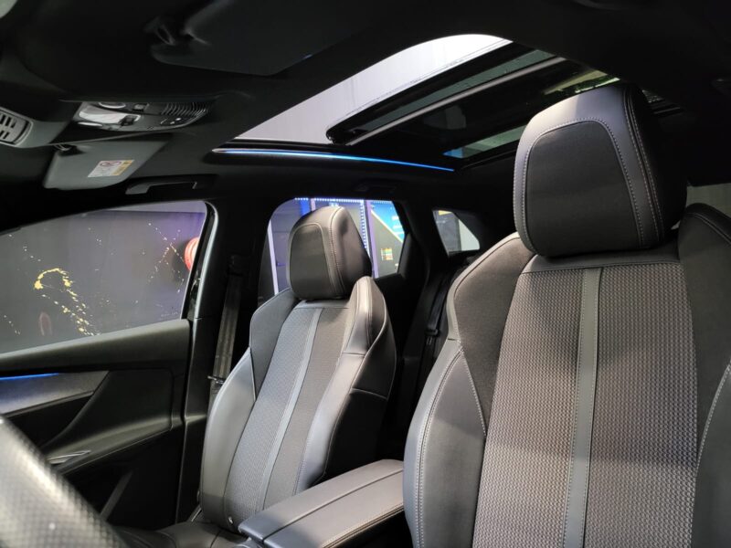 PEUGEOT 3008 HYbrid H4 225cv GT PACK / PACK CITY II 1ER MAIN TOIT OUVRANT / CARPLAY