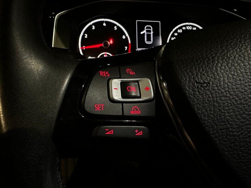 VOLKSWAGEN POLO VI 1.0 TSI 95cv Finition CARAT Siege chauffants , Applecarplay , GPS