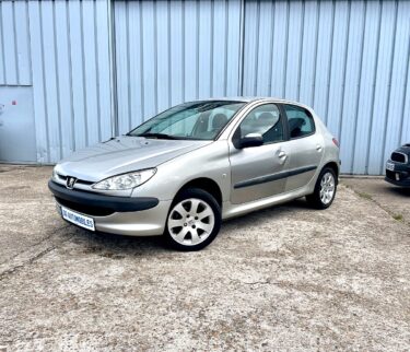PEUGEOT 206 2004