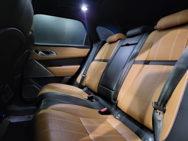 LAND ROVER RANGE ROVER VELAR 2.0 SD4 240cv R-Dynamic AWD / ANDROID AUTO/SIEGES CHAUFFANTS-MASSANTS/A