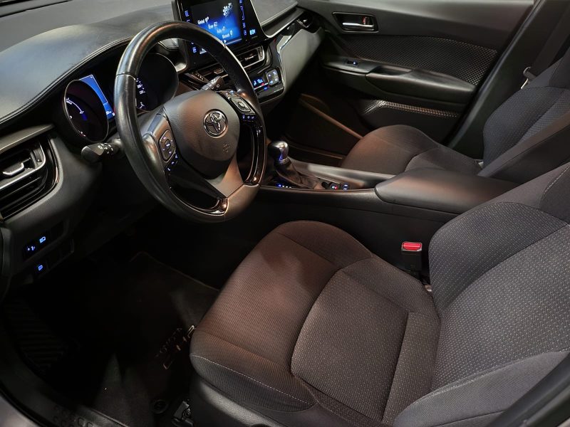 TOYOTA C-HR 1.8 VVT-I Hybrid 16V 2WD CVT 122cv DYNAMIC ENTRETIEN COMPLET TOYOTA
