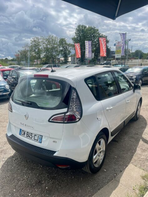 RENAULT SCÉNIC III
